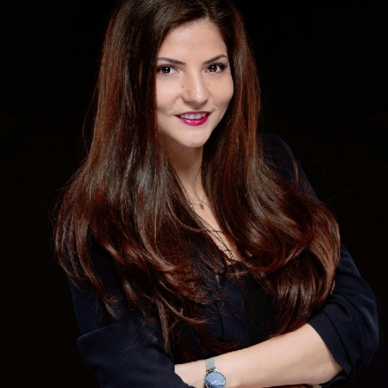 Даниела Николова